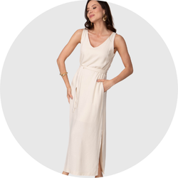 02 vestido feminino longuete com cinto nude