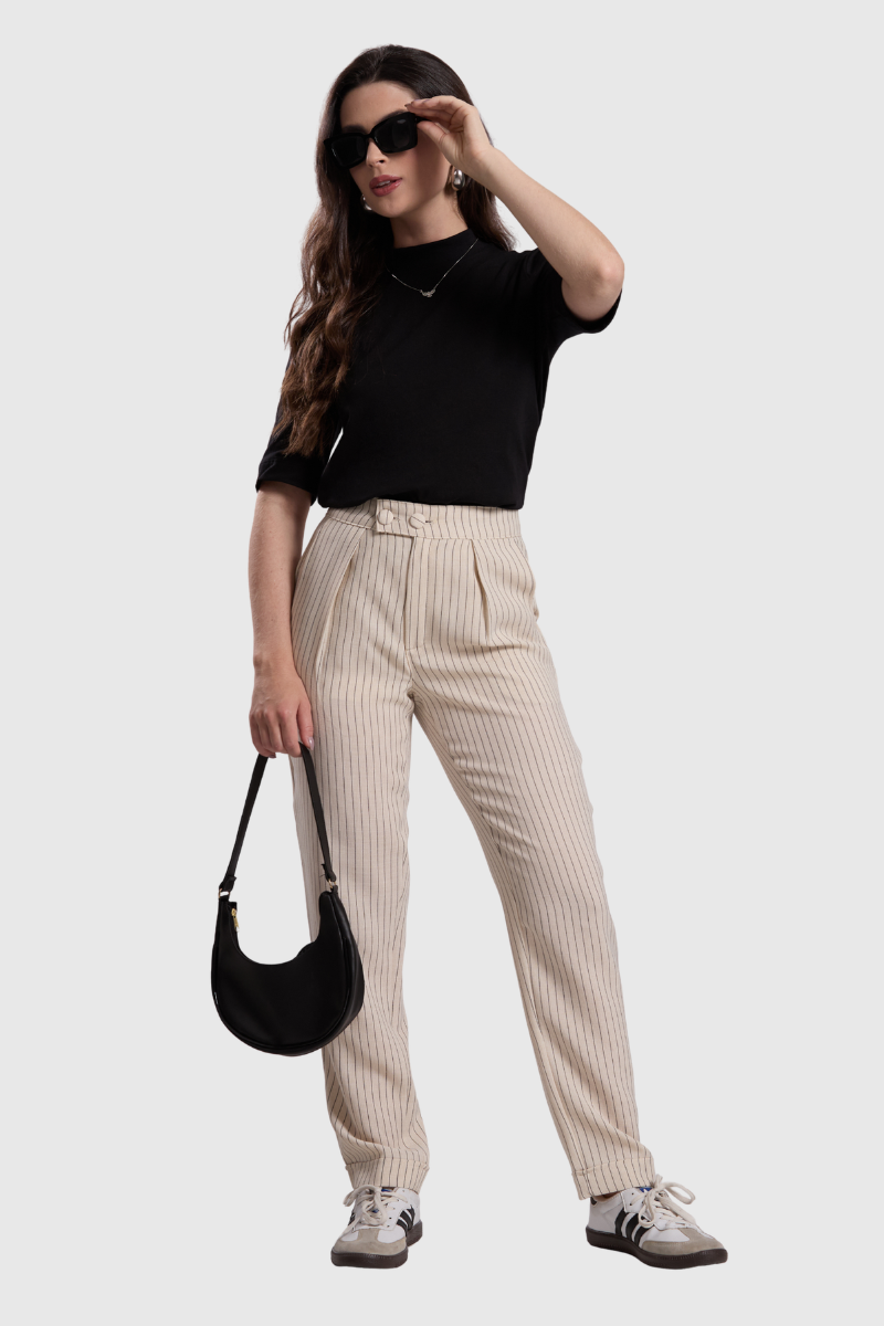 Cal&ccedil;a Feminina Reta Risca de Giz Off-White